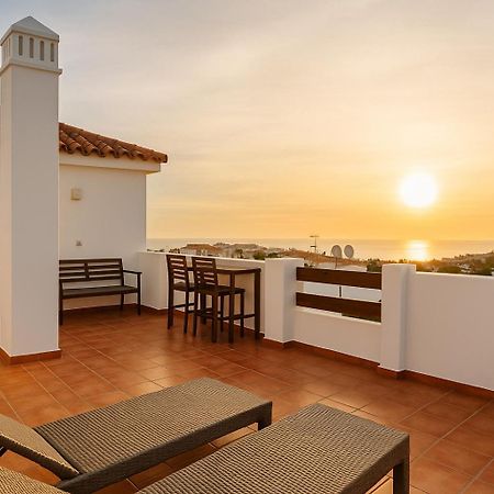 Penthouse Sea View - Valle Romano Golf Estepona Exterior foto